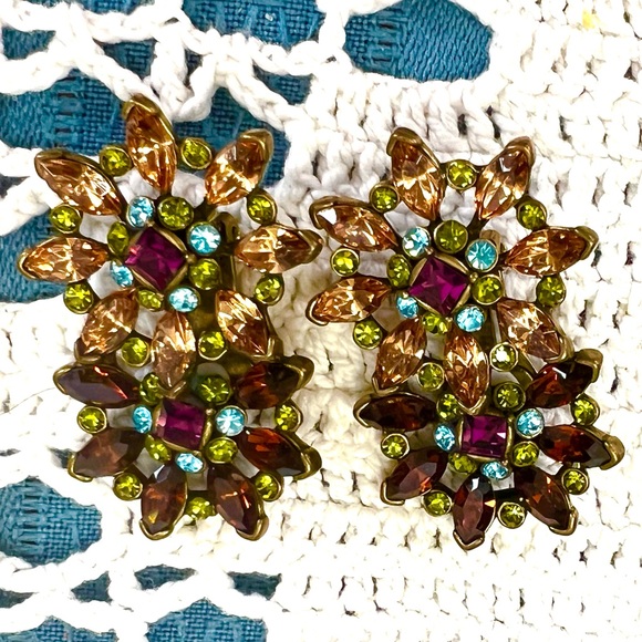Heidi Daus “Whimsical Floral” EARLY Vintage flower clip earrings in Original box - Picture 4 of 12